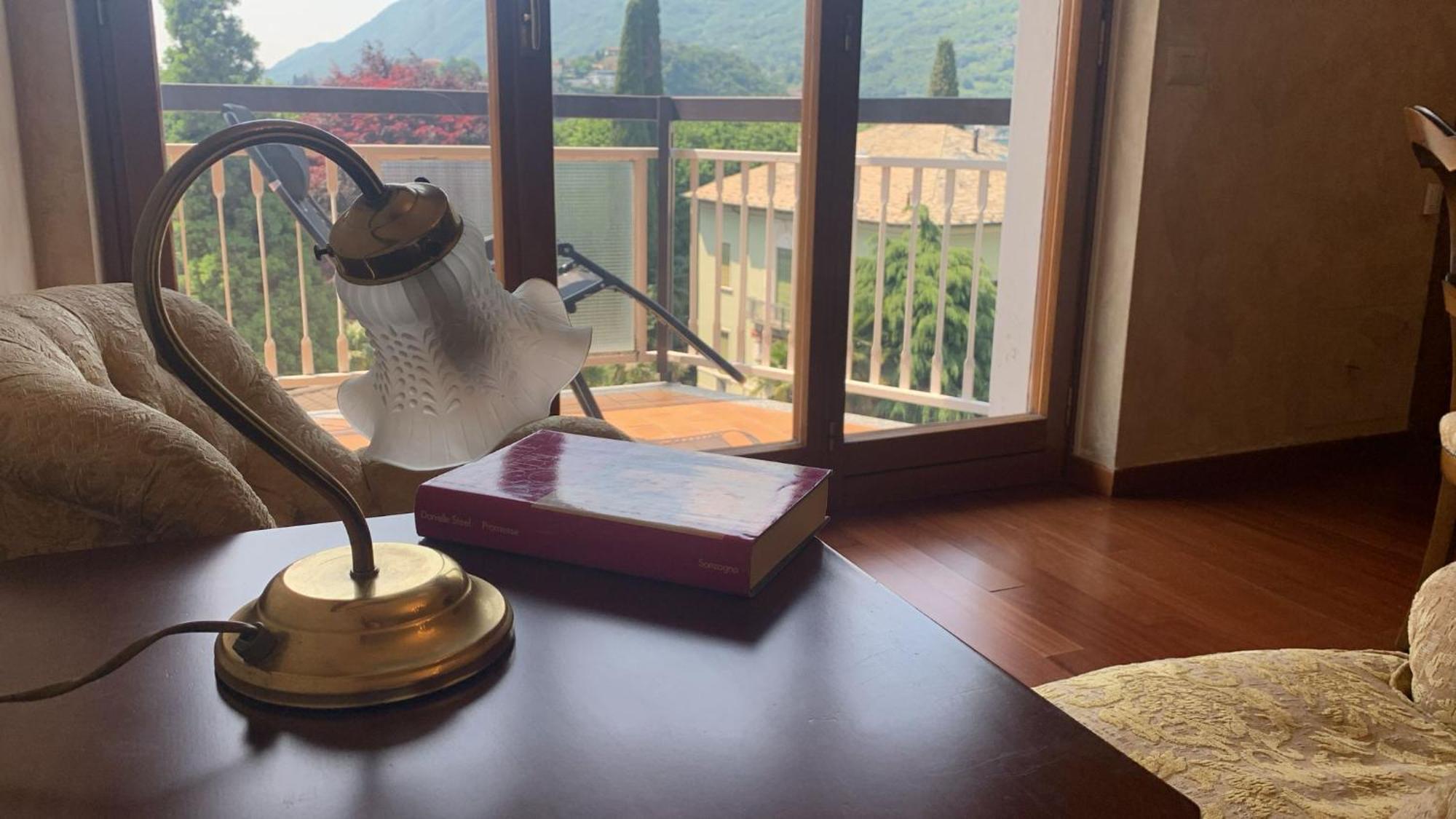 Big Romantic Lake View & Terrace Apartment Lecco Ngoại thất bức ảnh